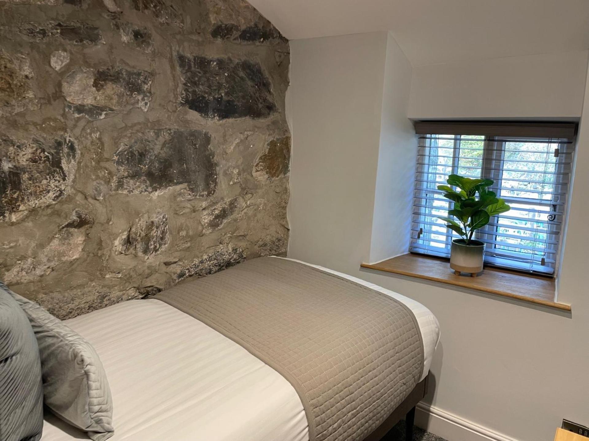 Prince Llewelyn Hotel Beddgelert Buitenkant foto